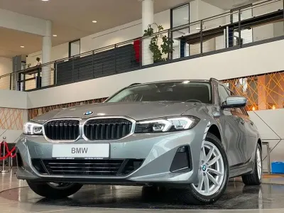 Occasion BMW 320 190 ch (139 kW) 2023 Gris Break