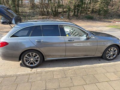 Gebraucht Mercedes C250 204 PS (150 kW) 2016 Grau Kombi
