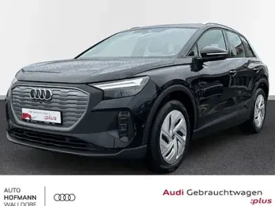 Używany Audi Q4 e-tron Performance 125 kW (170 KM) 2022 Czarny SUV