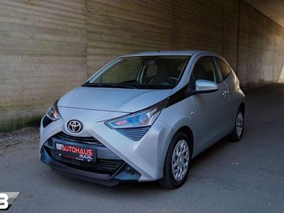 Gebraucht Toyota Aygo X-play 72 PS (52 kW) 2020 Silber Kleinwagen