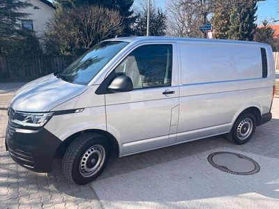 Gebraucht VW Transporter 150 PS (110 kW) 2021 Silber Van