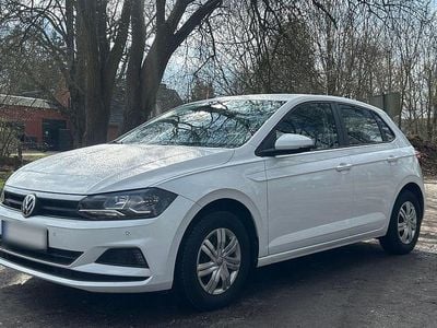 Second-hand VW Polo Trendline 65 CP (47 kW) 2018 Alb Hatchback