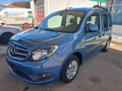 Second-hand Mercedes Citan 108 75 CP (55 kW) 2018 Albastru Break