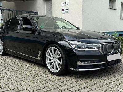 BMW 730