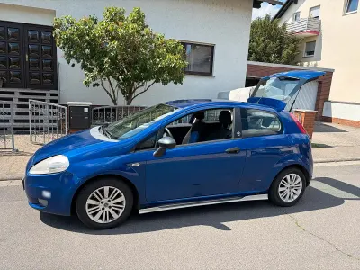 Usata Fiat Grande Punto 105 CV (77 kW) 2008 Blu Utilitaria