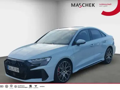 Gebraucht Audi RS3 Comfort 400 PS (294 kW) 2026 Kumulusblau uni audi exclusive Limousine