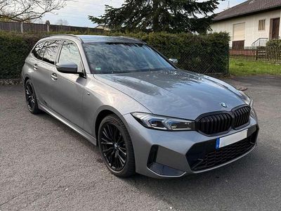 Gebraucht BMW 320 M Sport 184 PS (135 kW) 2023 Grau Kombi