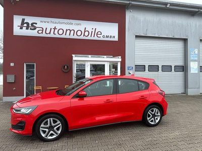 Rot Gebraucht 2022 Ford Focus Cool & Connect Limousine | 17.999 € (Fairer Preis)