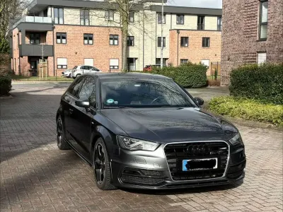 Gebraucht Audi A3 S-Line 110 PS (80 kW) 2015 Grau Limousine
