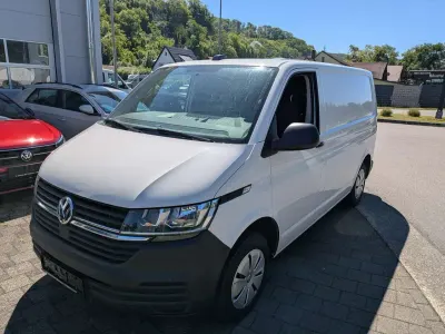Gebraucht VW Transporter 150 PS (110 kW) 2022 Candyweiß Van