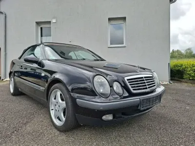 Gebraucht Mercedes CLK320 218 PS (160 kW) 1998 Schwarz Cabrio