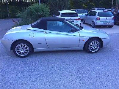 Gebraucht Alfa Romeo Spider 155 PS (114 kW) 2000 Silber Cabrio