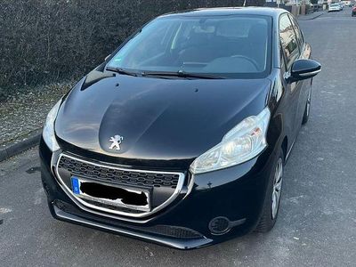 Usata Peugeot 208 Access 68 CV (50 kW) 2014 Nero Utilitaria