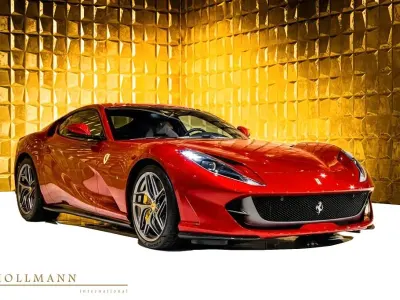 Gebraucht Ferrari 812 799 PS (587 kW) 2024 Rosso fuoco Coupé