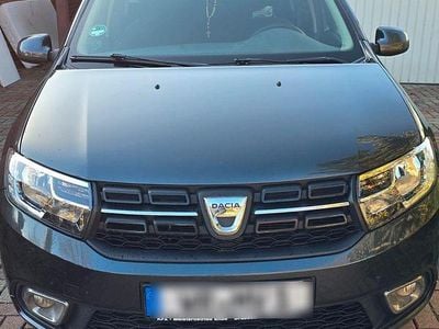 Gebraucht Dacia Logan MCV Lauréate 90 PS (66 kW) 2017 Grau Kombi