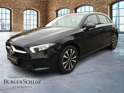 Gebraucht Mercedes A250 160 PS (117 kW) 2020 Unilack nachtschwarz Limousine