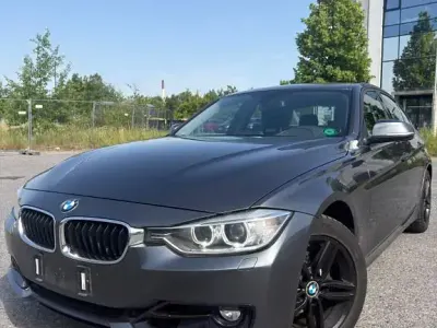 Używany BMW 320 Sport Line 184 KM (135 kW) 2012 Szary Sedan/Limuzyna