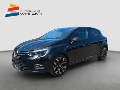 Gebraucht Renault Clio 91 PS (66 kW) 2022 Sternenschwarz Kleinwagen