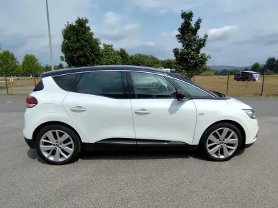 Gebraucht Renault Scénic IV LIMITED 140 PS (102 kW) 2018 Weiß Van / Kleinbus