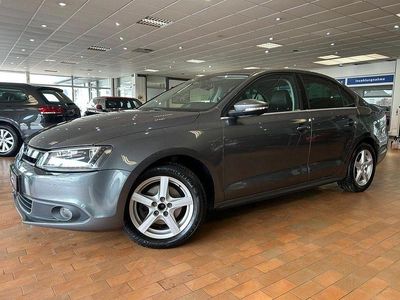 Gebraucht VW Jetta Highline 150 PS (110 kW) 2013 Grau Limousine