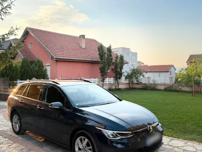 Gebraucht VW Golf VIII 150 PS (110 kW) 2021 Grau Kombi