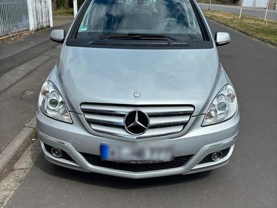 Mercedes B180