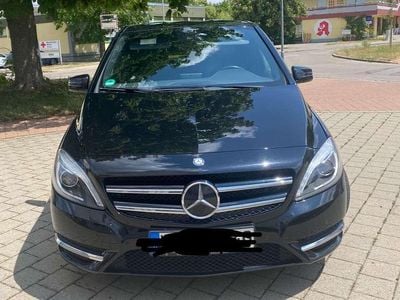 Mercedes B200