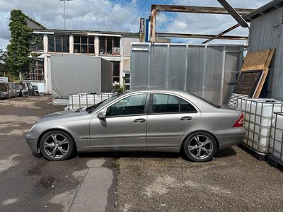 Mercedes C180