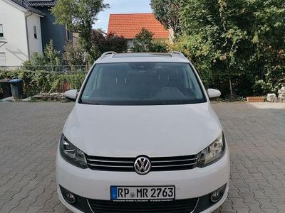 Gebraucht VW Touran Highline 170 PS (125 kW) 2012 Weiß Van / Kleinbus