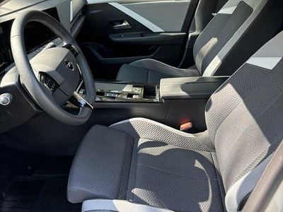 Gebraucht Opel Astra 131 PS (96 kW) 2023 Grau Limousine