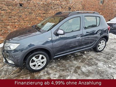 Grau Gebraucht 2019 Dacia Sandero Prestige Limousine | 9.900 € (Fairer Preis)