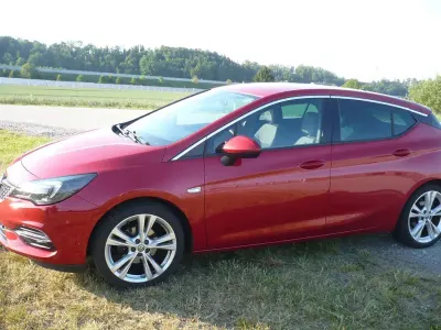 Gebraucht Opel Astra Elegance 131 PS (96 kW) 2020 Rot Limousine