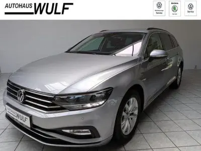 Gebraucht VW Passat Business 150 PS (110 kW) 2022 Grau Kombi