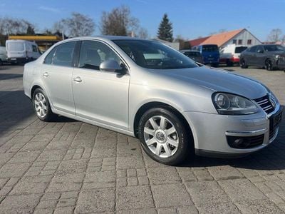 Gebraucht VW Jetta Comfortline 150 PS (110 kW) 2006 Silber Limousine