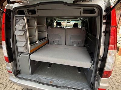 Usata Mercedes Viano 150 CV (110 kW) 2005 Argento Monovolume