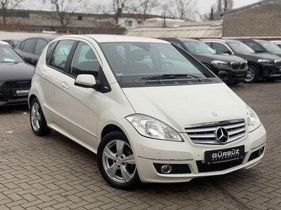 Gebraucht Mercedes A180 Avantgarde 109 PS (80 kW) 2011 Weiß Limousine