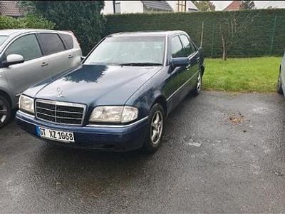 Mercedes C180
