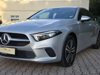 Gebraucht Mercedes A250 218 PS (160 kW) 2022 Iridiumsilber  metalliclack Limousine