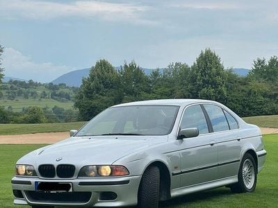 BMW 528