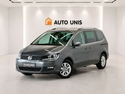 Gebraucht VW Sharan Comfortline 150 PS (110 kW) 2018 Grau Van / Kleinbus