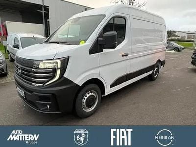 Weiß Gebraucht 2025 Nissan Interstar N-Connecta Van | 34.980 € (Teuer)