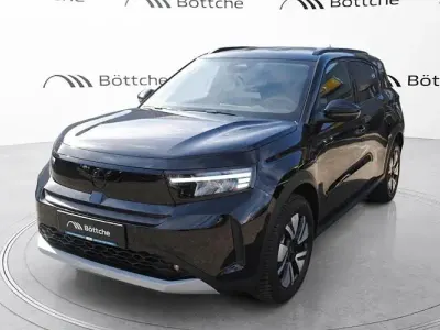 Neu Opel Frontera 83 kW (113 PS) 2025 Lackierung schwarz perla nera/typ aussenverkleidung metalliclackierung SUV