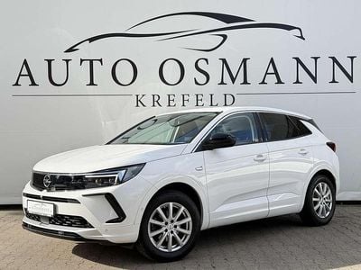 Begagnad Opel Grandland X Elegance 131 HK (96 kW) 2023 Vit SUV