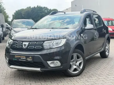 Gebraucht Dacia Sandero Prestige 90 PS (66 kW) 2017 Schwarz Limousine
