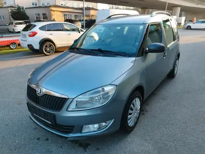 Gebraucht Skoda Roomster 86 PS (63 kW) 2013 Grau Van / Kleinbus