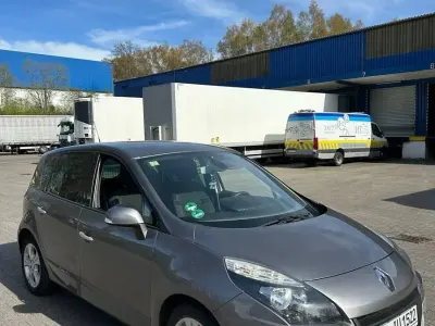 Gebraucht Renault Scenic E-Tech 106 PS (77 kW) 2010 Grau Kleinwagen