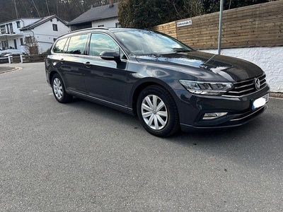 Gebraucht VW Passat Business 150 PS (110 kW) 2021 Grau Kombi