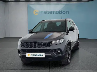 Gebraucht Jeep Compass Trailhawk 241 PS (177 kW) 2022 Grau SUV