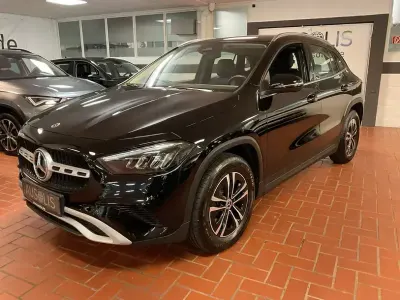 Brugt Mercedes GLA180 136 HK (100 kW) 2023 Sort SUV