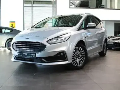 Używany Ford S-MAX Titanium 150 KM (110 kW) 2020 Srebrny Minivan